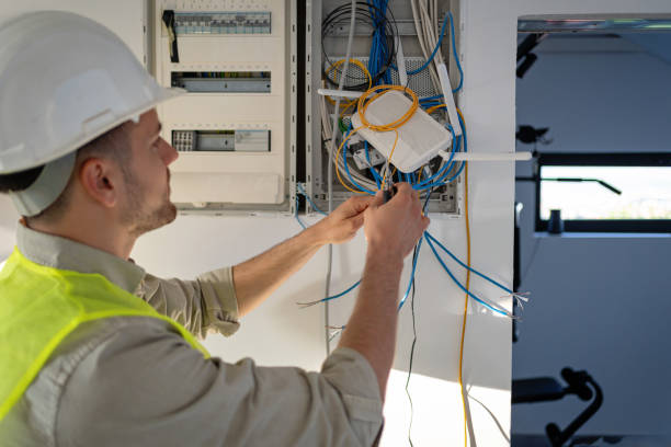 Best Affordable Emergency Electrician  in Barbourmeade, KY